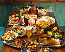 BOTTOMLESS BRUNCH
